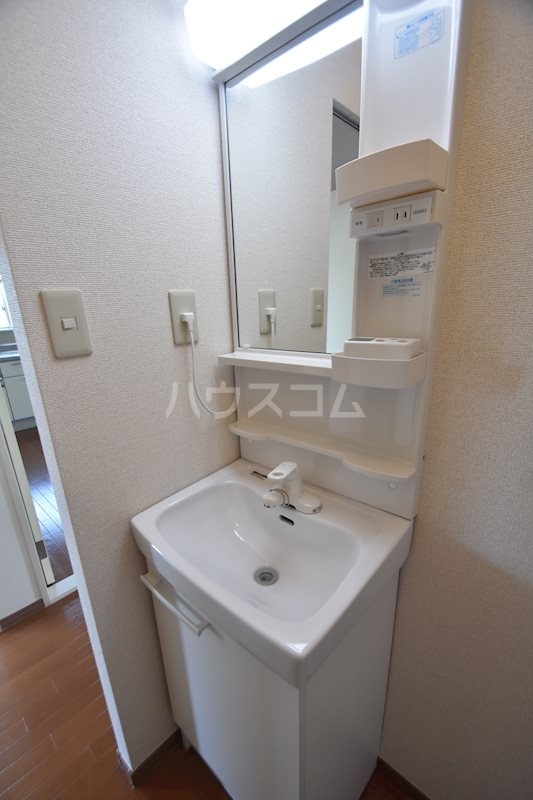 13/30 洗面