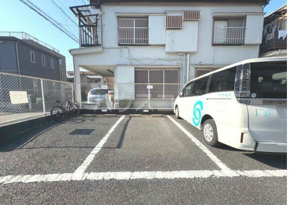 14/20 駐車場