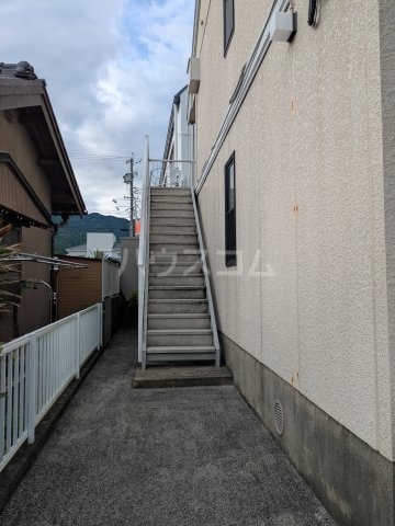 18/30 エントランス