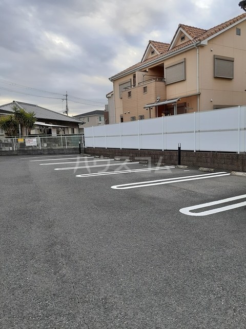 14/16 駐車場