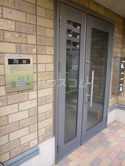 2/10 エントランス