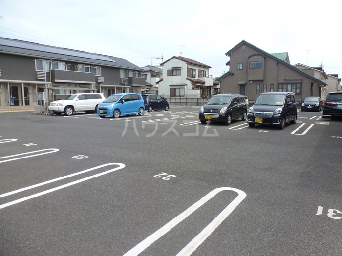 18/23 駐車場