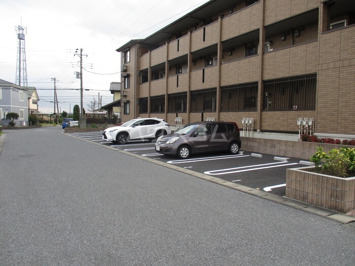 15/15 駐車場