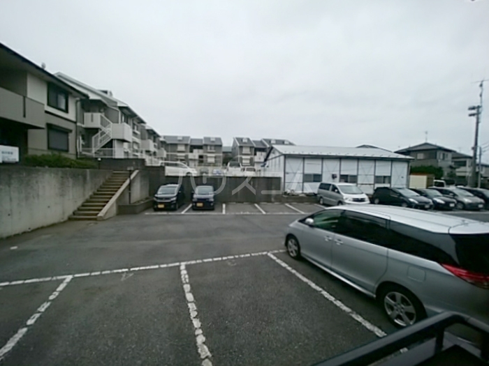 19/19 駐車場