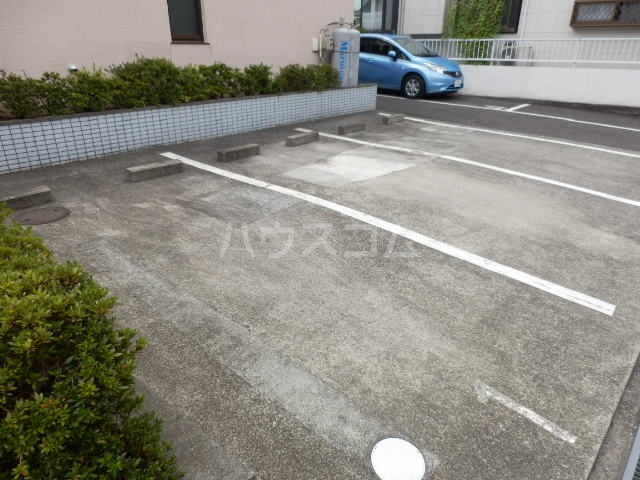 20/30 駐車場