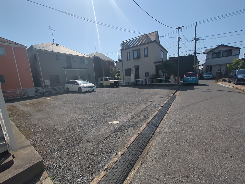 2/6 駐車場
