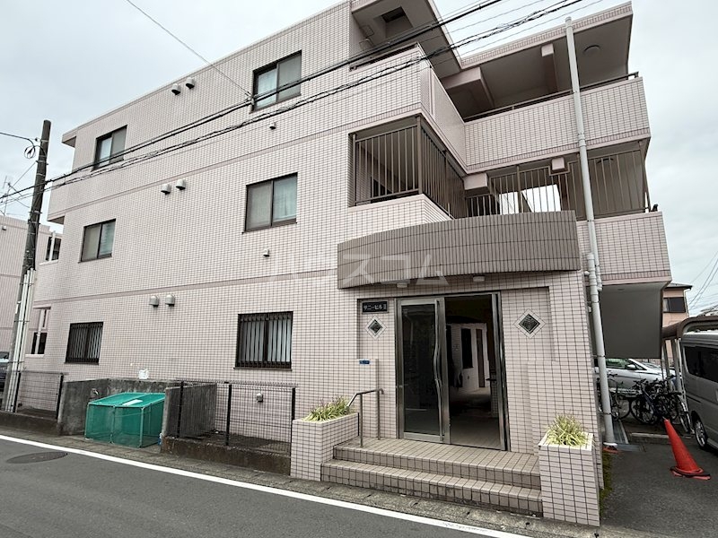 14/22 エントランス