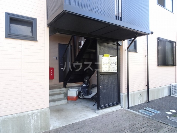 17/20 エントランス