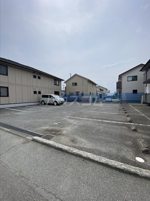 21/22 駐車場