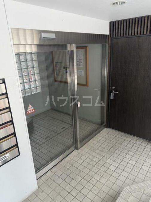 2/8 エントランス