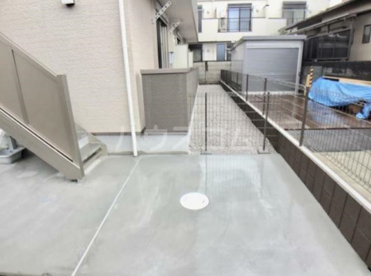 19/24 エントランス