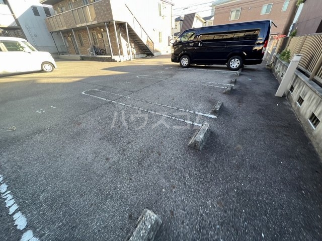23/25 駐車場