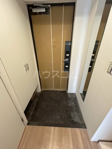 14/30 玄関
