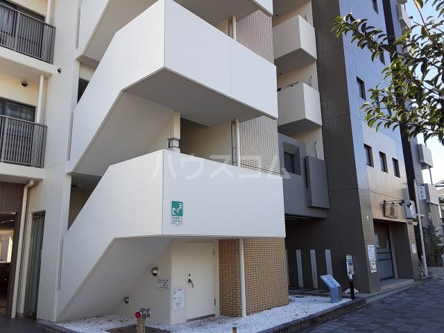 2/30 外観
