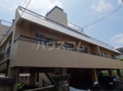 14/14 エントランス