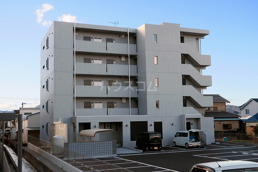 22/30 駐車場