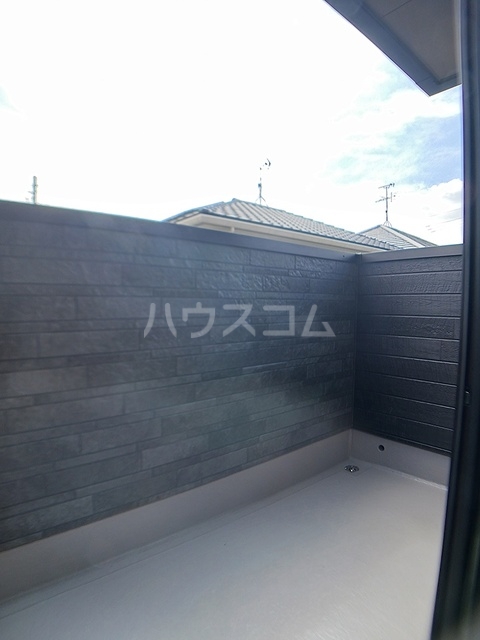 15/23 バルコニー