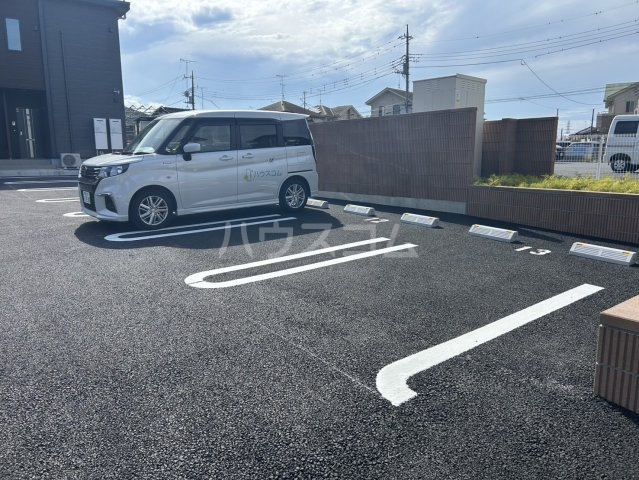26/30 駐車場