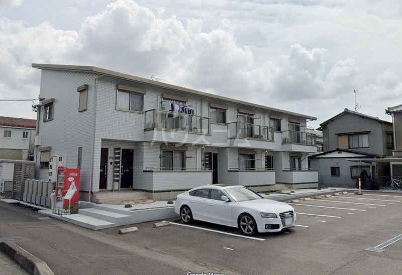 18/18 駐車場