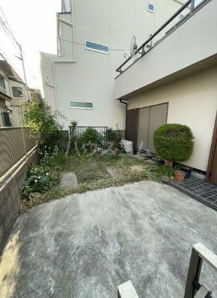 14/19 駐車場