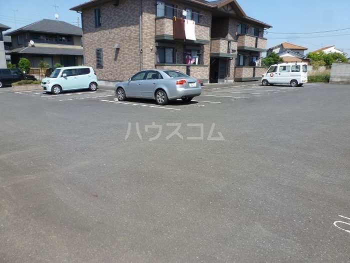 15/20 駐車場