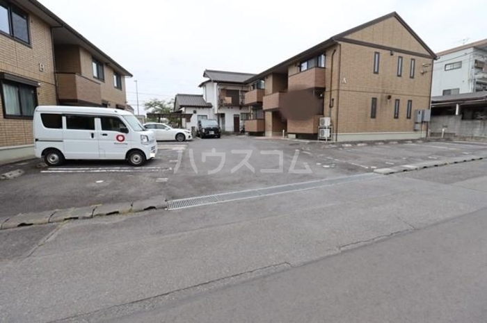 3/7 駐車場