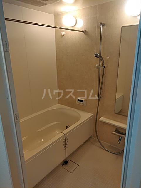 15/25 浴室