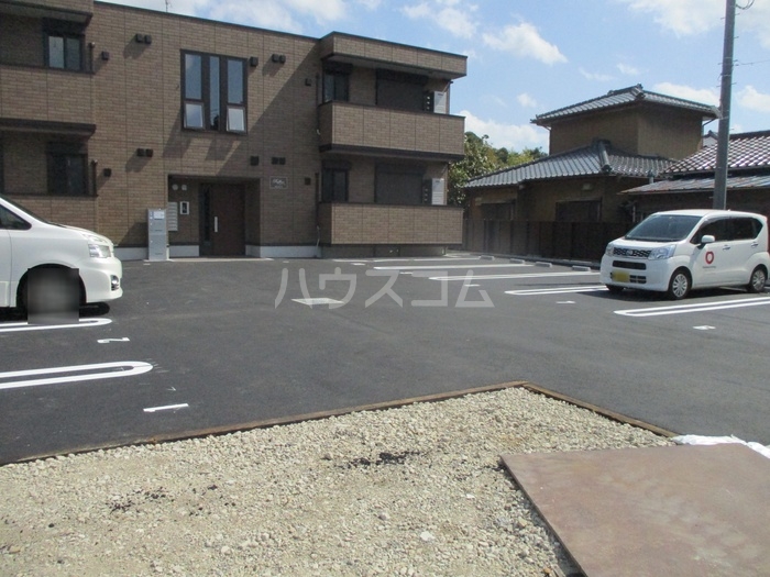 3/4 駐車場