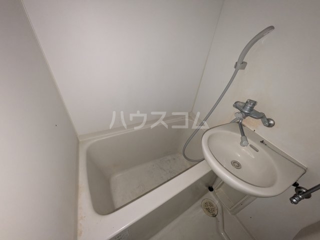 16/30 浴室