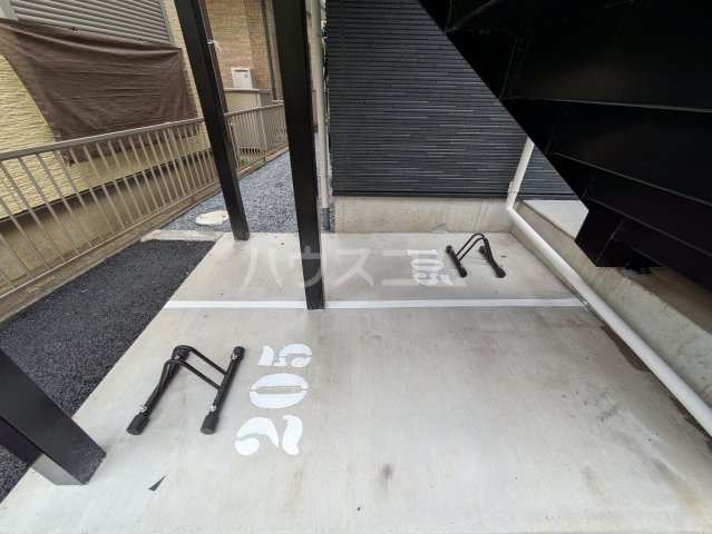 26/27 駐車場