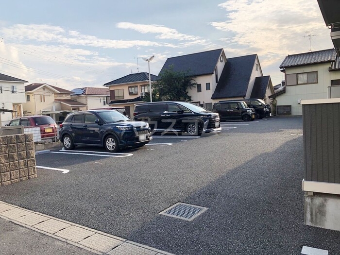 18/19 駐車場