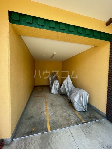 25/30 駐車場