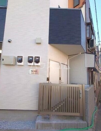 15/18 エントランス
