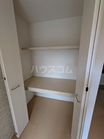 14/27 収納