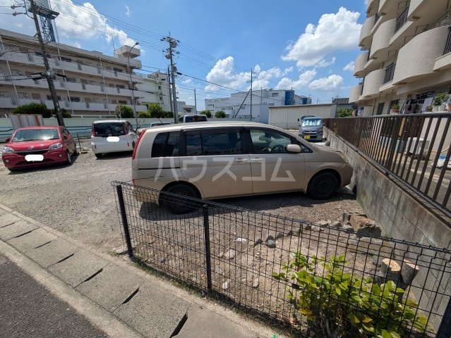 2/10 駐車場
