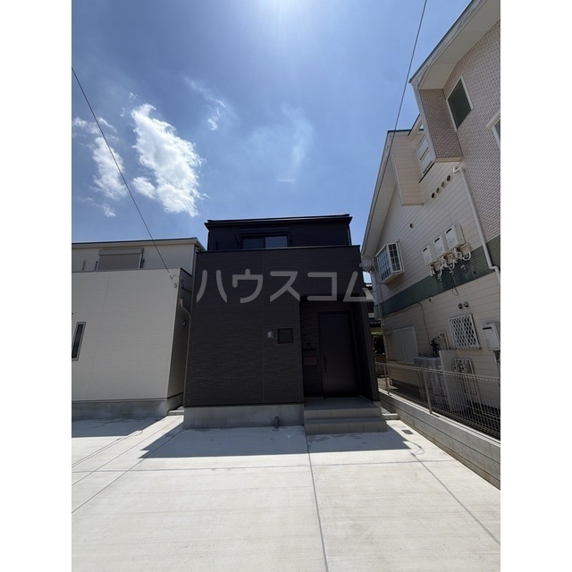 16/17 エントランス
