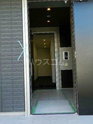 14/23 エントランス