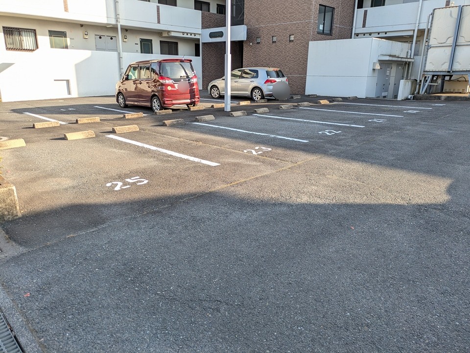 21/30 駐車場