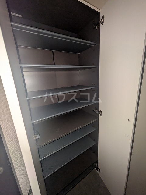 13/30 収納