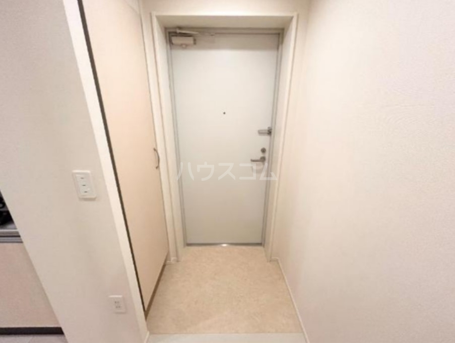 14/27 玄関