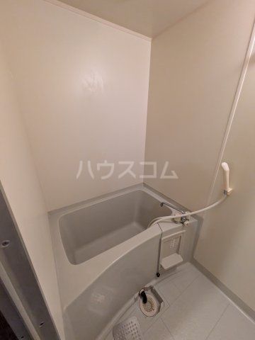 13/30 浴室