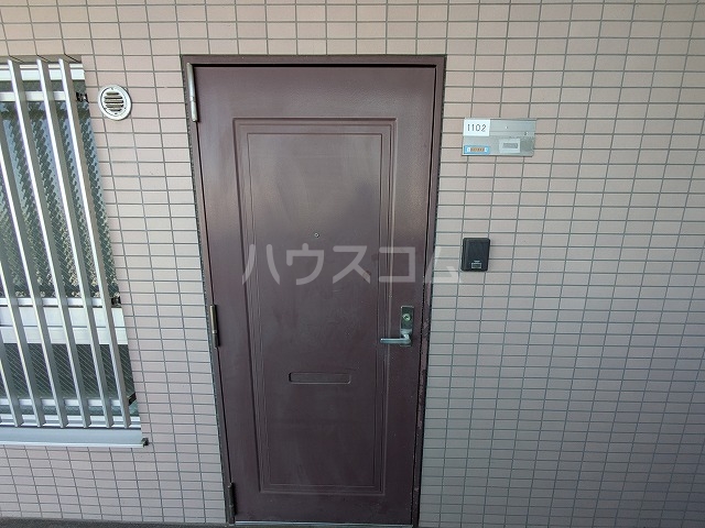 14/30 玄関