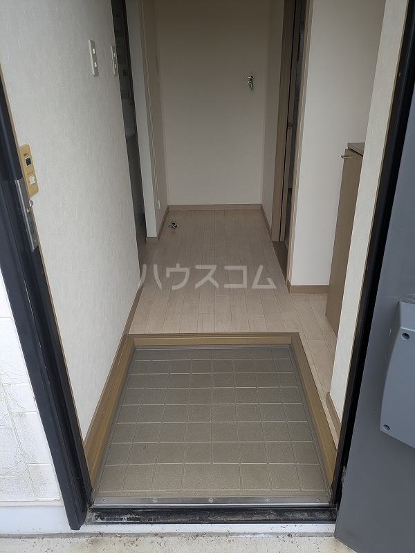 13/30 玄関