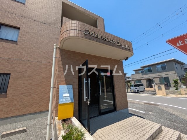 28/30 エントランス