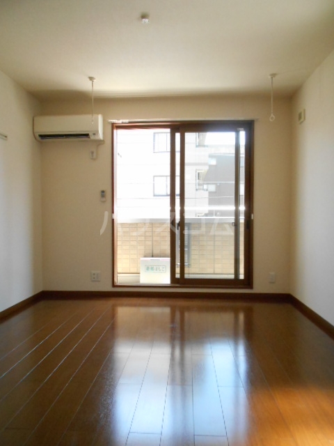 22/30 エントランス