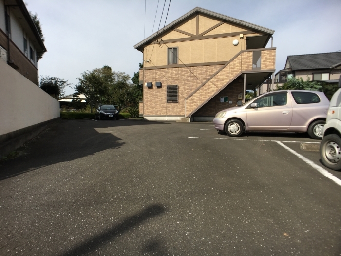 20/27 駐車場