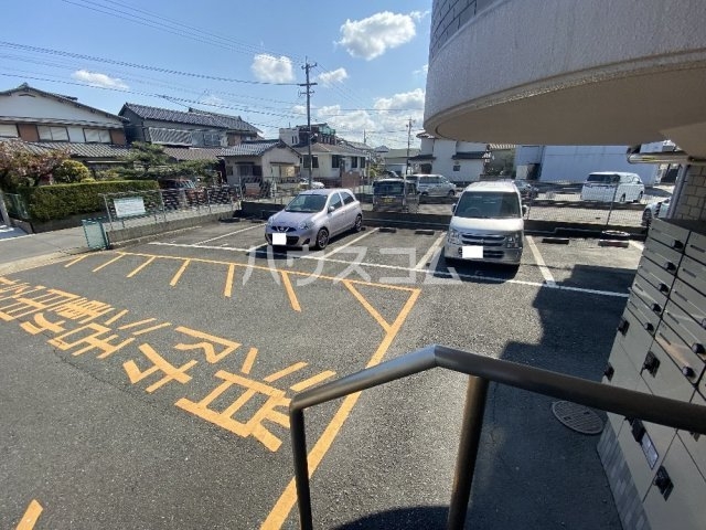 3/10 駐車場