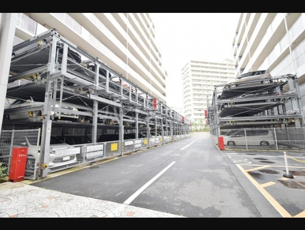 26/29 駐車場