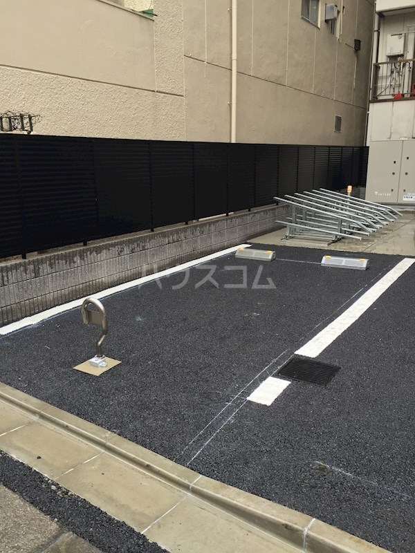 20/21 駐車場