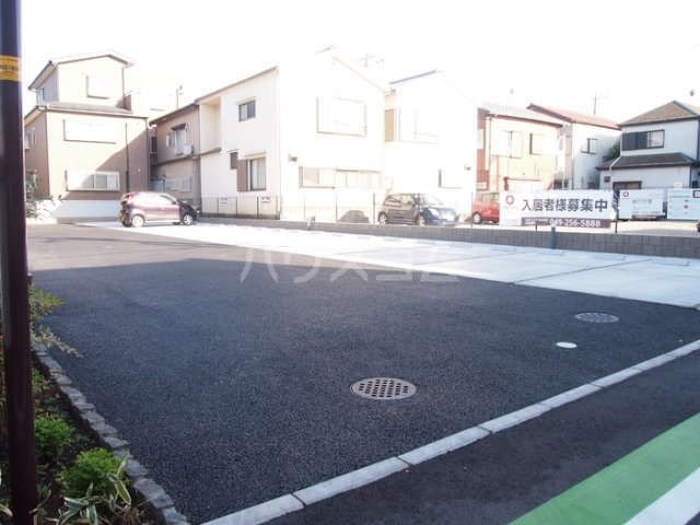 23/27 駐車場